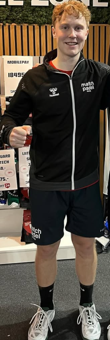 Rasmus Sig Weibel i padeltøj